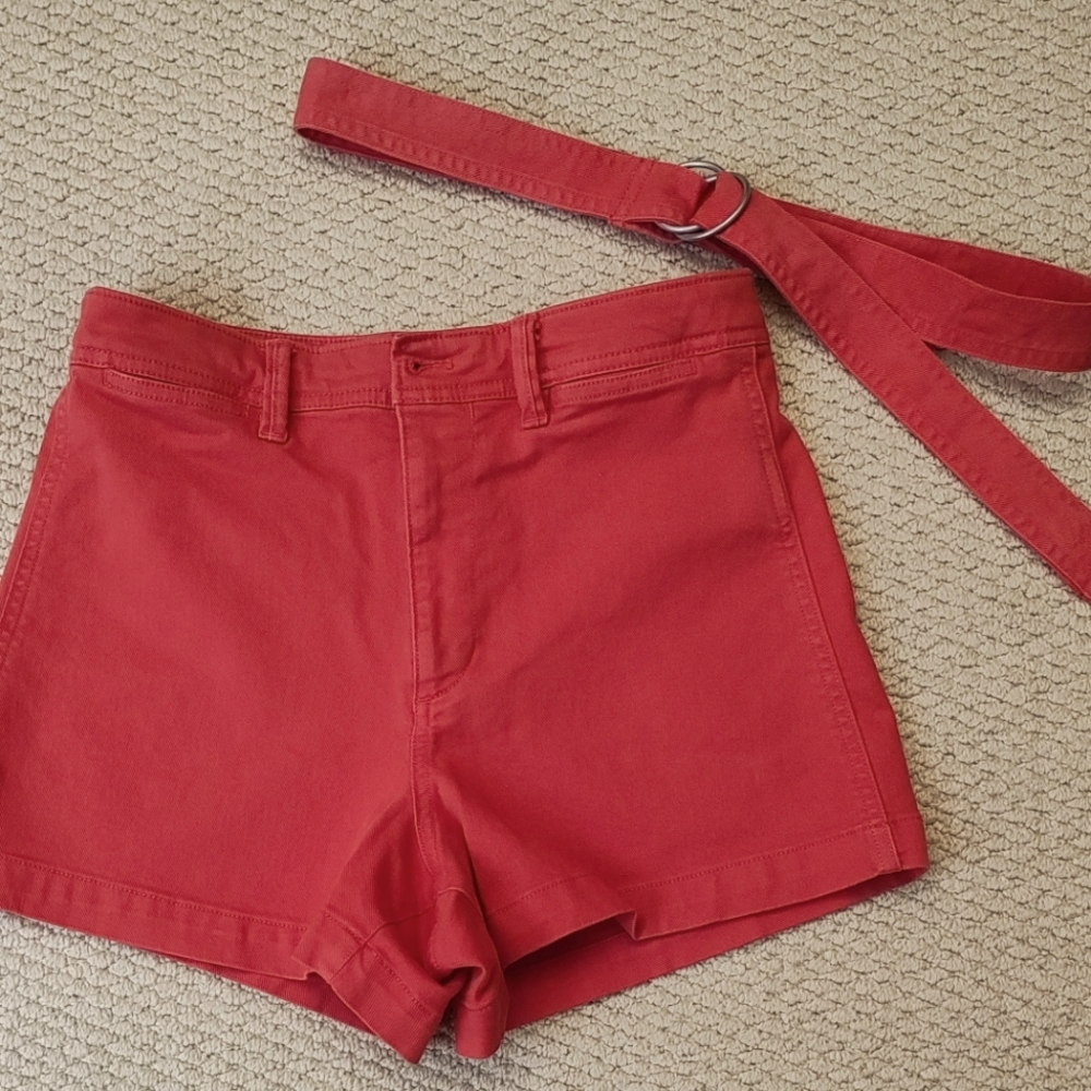 GAP Orange High-Waisted Shorts with Belt, Size Small. ⛱️🌞